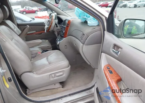 2010 Toyota Sienna Limited из США, поврежденный, VIN 5TDYK4CC9AS296290